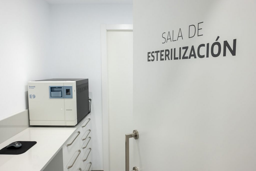 Sala Esterilización Clínica Dental Marta Morales Clínica Antonio Lucena 5552